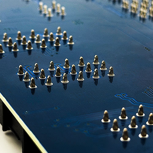 Press-fit vs soudure : une technologie d’interconnexion plus performante